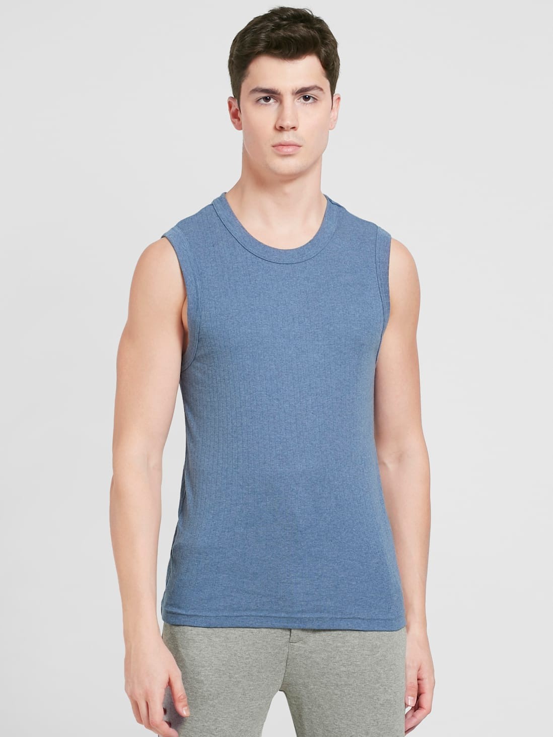 JOCKEY 9930 VEST RIB SOLID ROUND NECK