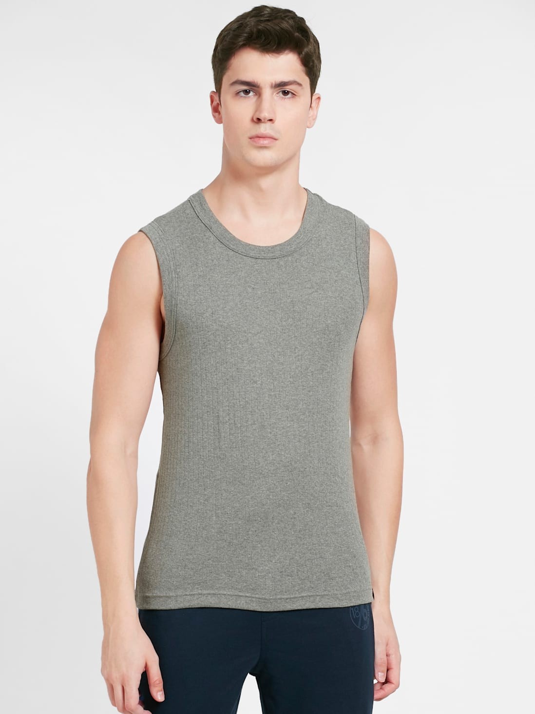 JOCKEY 9930 VEST RIB SOLID ROUND NECK