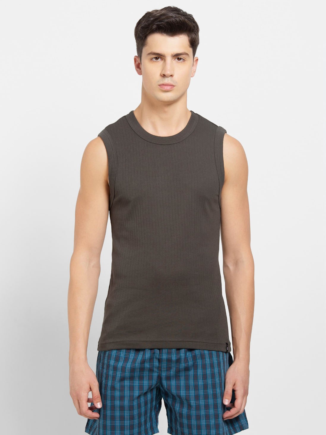 JOCKEY 9930 VEST RIB SOLID ROUND NECK